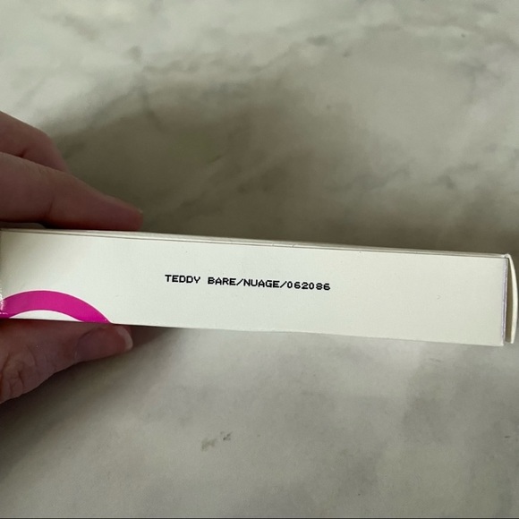 Mary Kay Jelly Lip Gloss-Teddy Bare NEW!! - Picture 2 of 3
